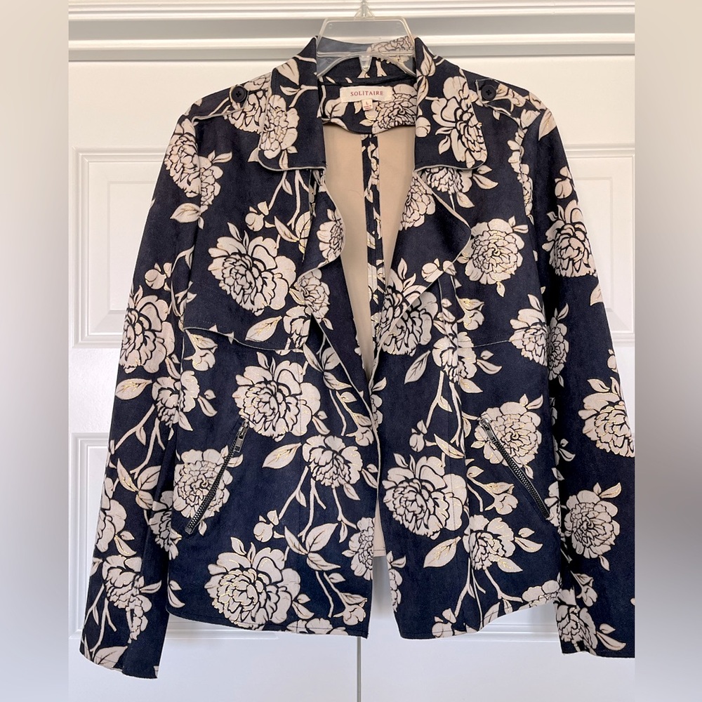 NWOT Navy jacket with white floral print and gold metallic accents.